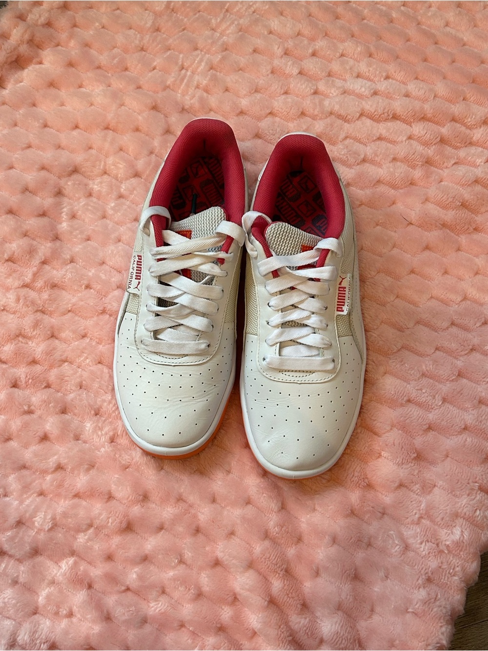 Puma Cream/White Low-Top Sneakers with Red Interior